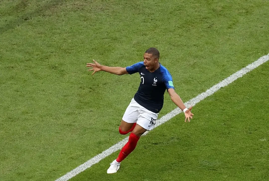 姆巴佩迎来七赛季高光表现，篮网球迷沸腾！的简单介绍